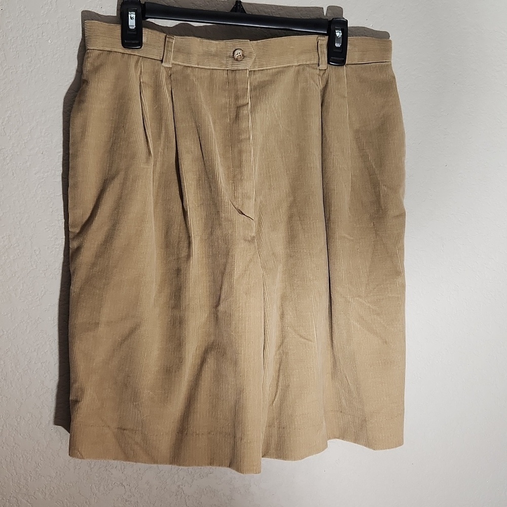 JH Collecables Shorts Size 16 Vintage Corduroy Tan Womens Runs Small